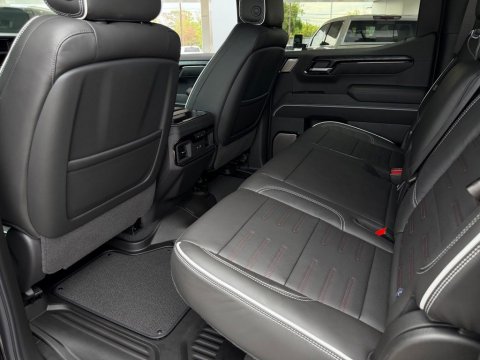 New Onyx Black 2026 GMC Sierra 1500 AT4X 4WD - photo 14 - Stock #261273