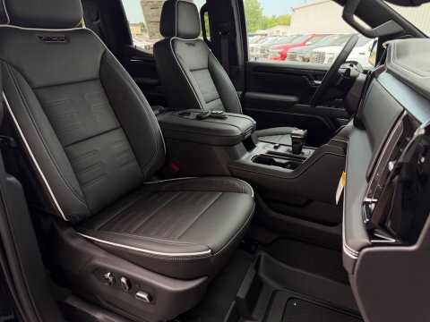 New Onyx Black 2026 GMC Sierra 1500 AT4X 4WD - photo 17 - Stock #261273
