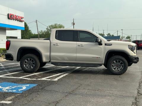 New Coastal Dune 2026 GMC Sierra 1500 AT4X 4WD - photo 4 - Stock #260861