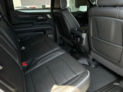 New Onyx Black 2026 GMC Sierra 1500 AT4X 4WD - photo 16 - Stock #260886