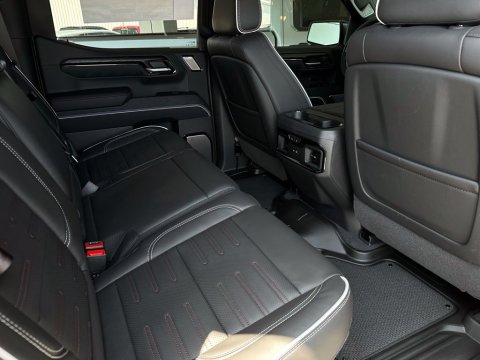 New Onyx Black 2026 GMC Sierra 1500 AT4X 4WD - photo 17 - Stock #260886