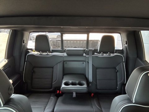 New Onyx Black 2026 GMC Sierra 1500 AT4X 4WD - photo 25 - Stock #260886