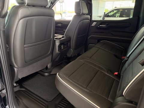 New Onyx Black 2026 GMC Sierra 1500 AT4X 4WD - photo 27 - Stock #261269