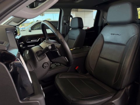 Pre-Owned Onyx Black 2025 GMC Sierra 1500 Denali 4WD - photo 15 - Stock #261253A