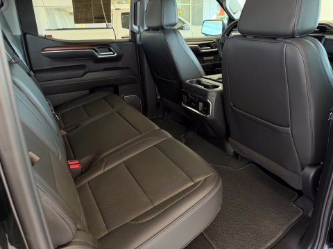 Pre-Owned Onyx Black 2025 GMC Sierra 1500 Denali 4WD - photo 20 - Stock #261253A