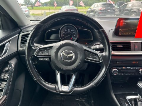 Pre-Owned Snowflake White Pearl Mica 2018 Mazda Mazda3 Touring FWD - photo 19 - Stock #X2504