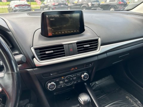 Pre-Owned Snowflake White Pearl Mica 2018 Mazda Mazda3 Touring FWD - photo 24 - Stock #X2504