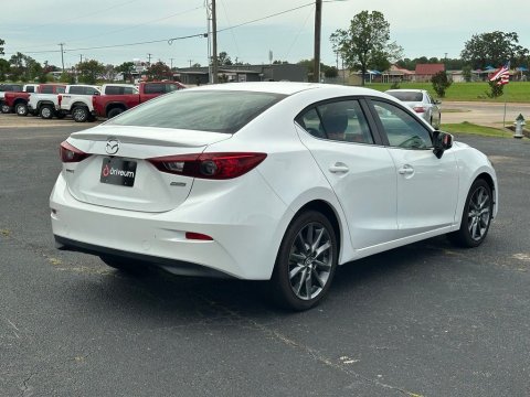 Pre-Owned Snowflake White Pearl Mica 2018 Mazda Mazda3 Touring FWD - photo 6 - Stock #X2504