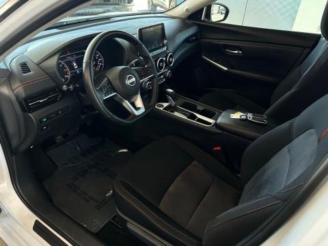 Pre-Owned Aspen White Tricoat/Super Black 2024 Nissan Sentra SR FWD - photo 10 - Stock #B5589