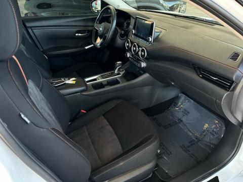 Pre-Owned Aspen White Tricoat/Super Black 2024 Nissan Sentra SR FWD - photo 16 - Stock #B5589