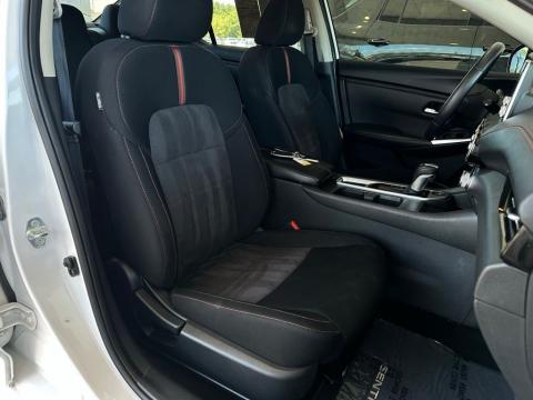 Pre-Owned Aspen White Tricoat/Super Black 2024 Nissan Sentra SR FWD - photo 17 - Stock #B5589