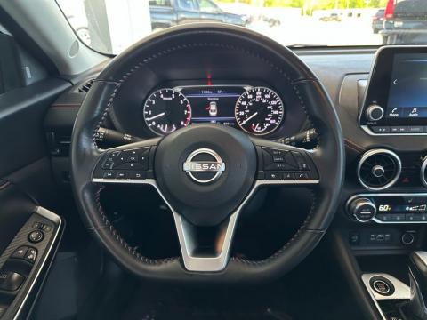 Pre-Owned Aspen White Tricoat/Super Black 2024 Nissan Sentra SR FWD - photo 19 - Stock #B5589