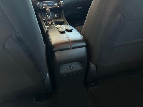 Pre-Owned Aspen White Tricoat/Super Black 2024 Nissan Sentra SR FWD - photo 22 - Stock #B5589