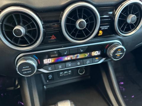 Pre-Owned Aspen White Tricoat/Super Black 2024 Nissan Sentra SR FWD - photo 25 - Stock #B5589