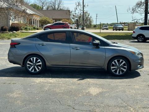 2020 Nissan Versa 1.6 SR