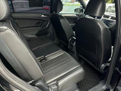 Pre-Owned Black 2022 Volkswagen Tiguan 2.0T SE R-Line Black FWD - photo 19 - Stock #260691A
