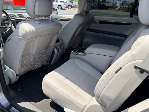 Pre-Owned  2012 Mercedes-Benz R-Class R 350 AWD - photo 17 - Stock #X2548