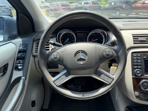 Pre-Owned  2012 Mercedes-Benz R-Class R 350 AWD - photo 21 - Stock #X2548