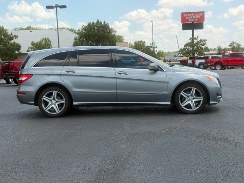 Pre-Owned  2012 Mercedes-Benz R-Class R 350 AWD - photo 4 - Stock #X2548