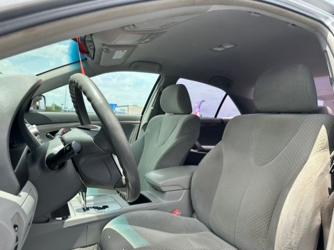 Pre-Owned  2009 Toyota Camry LE FWD - photo 14 - Stock #X2506