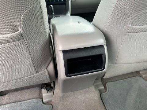 Pre-Owned Celestial Silver Metallic 2016 Toyota Camry LE FWD - photo 21 - Stock #X2449