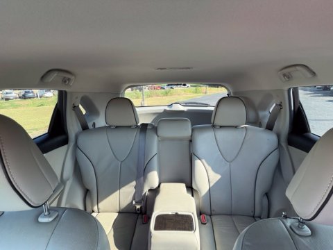 Pre-Owned Magnetic Gray Metallic 2014 Toyota Venza XLE FWD - photo 28 - Stock #X2581