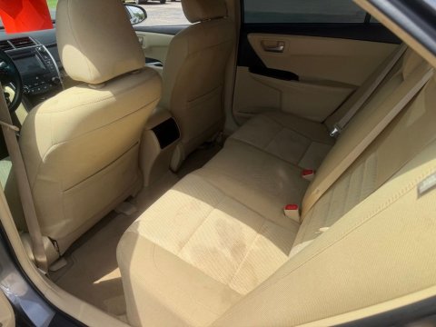 Pre-Owned Predawn Gray Mica 2016 Toyota Camry LE FWD - photo 15 - Stock #X2524