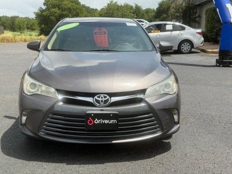 Pre-Owned Predawn Gray Mica 2016 Toyota Camry LE FWD - photo 2 - Stock #X2524