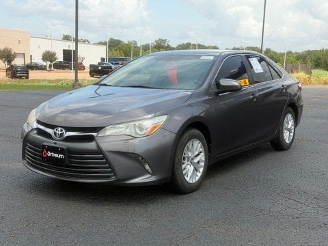 Pre-Owned Predawn Gray Mica 2016 Toyota Camry LE FWD - photo 3 - Stock #X2524