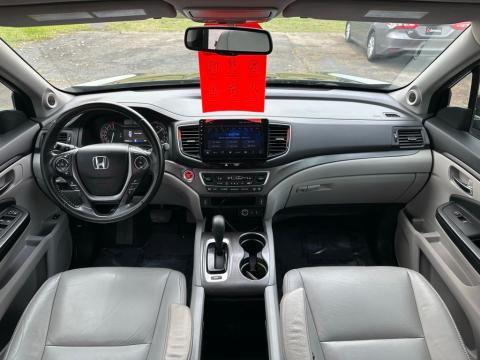 Pre-Owned Black 2016 Honda Pilot EX-L FWD - photo 22 - Stock #X2447