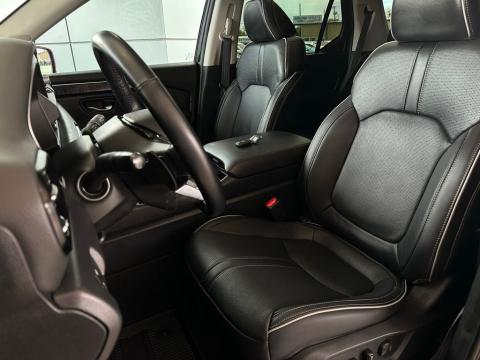 Pre-Owned Black 2023 Honda Pilot Elite AWD - photo 14 - Stock #A1062