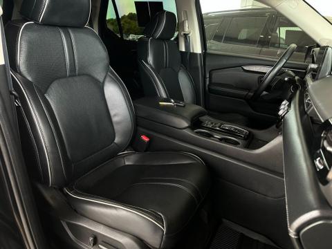 Pre-Owned Black 2023 Honda Pilot Elite AWD - photo 18 - Stock #A1062