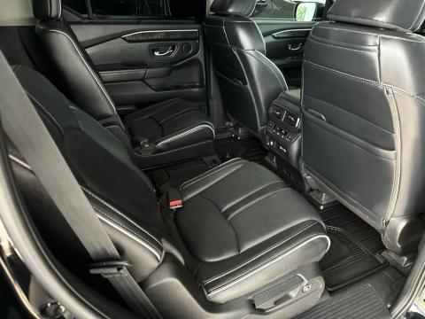 Pre-Owned Black 2023 Honda Pilot Elite AWD - photo 19 - Stock #A1062