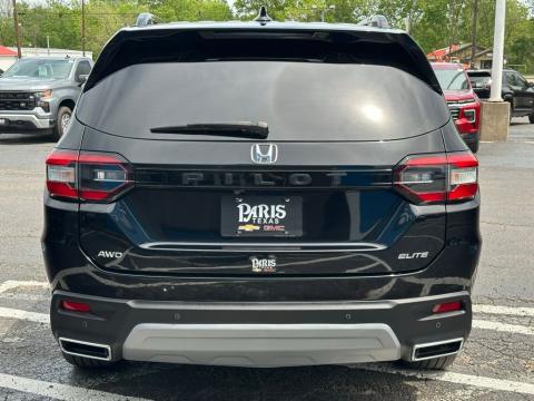 Pre-Owned Black 2023 Honda Pilot Elite AWD - photo 5 - Stock #A1062