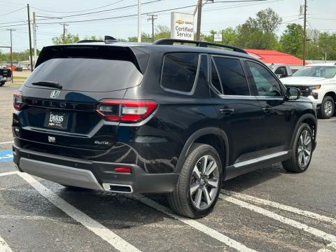Pre-Owned Black 2023 Honda Pilot Elite AWD - photo 6 - Stock #A1062