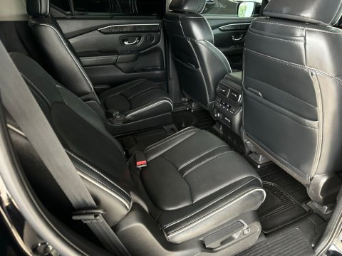 Pre-Owned Black 2023 Honda Pilot Elite AWD - photo 19 - Stock #A1062
