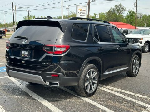 Pre-Owned Black 2023 Honda Pilot Elite AWD - photo 6 - Stock #A1062