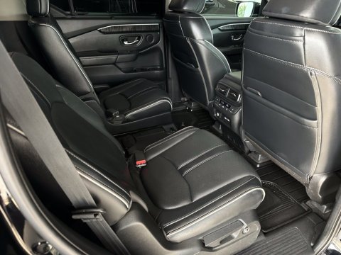 Pre-Owned Black 2023 Honda Pilot Elite AWD - photo 21 - Stock #A1062