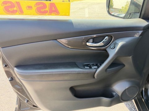 Pre-Owned Magnetic Black Pearl 2019 Nissan Rogue S FWD - photo 13 - Stock #X2577A