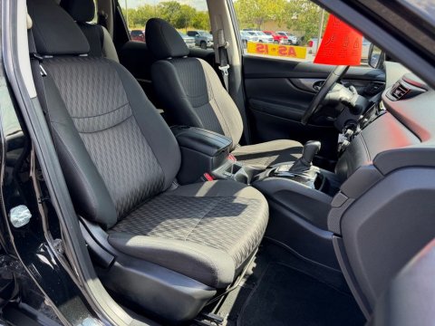 Pre-Owned Magnetic Black Pearl 2019 Nissan Rogue S FWD - photo 19 - Stock #X2577A