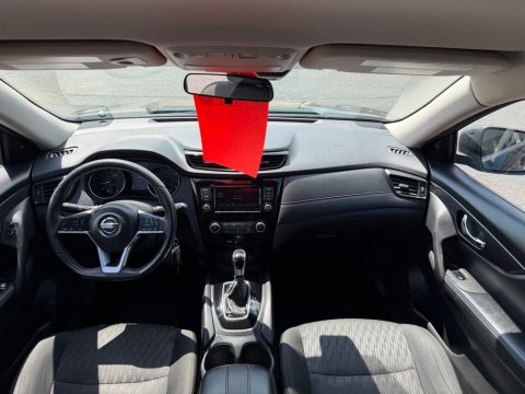 Pre-Owned Magnetic Black Pearl 2019 Nissan Rogue S FWD - photo 22 - Stock #X2577A