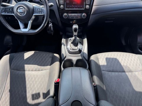 Pre-Owned Magnetic Black Pearl 2019 Nissan Rogue S FWD - photo 23 - Stock #X2577A