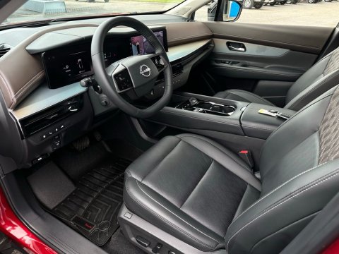 Pre-Owned Scarlet Ember Tintcoat 2025 Nissan Murano Platinum AWD - photo 11 - Stock #260891A