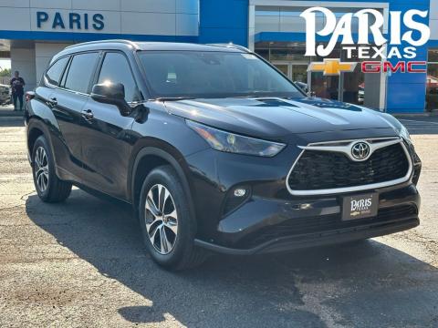 Midnight Black Metallic 2025 Toyota Highlander XLE FWD for sale in Paris, TX - Stock #260270A