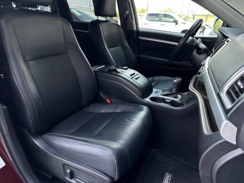 Pre-Owned Ooh La La Rouge Mica 2017 Toyota Highlander XLE FWD - photo 18 - Stock #260928A