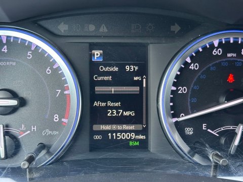 Pre-Owned Ooh La La Rouge Mica 2017 Toyota Highlander XLE FWD - photo 24 - Stock #260928A