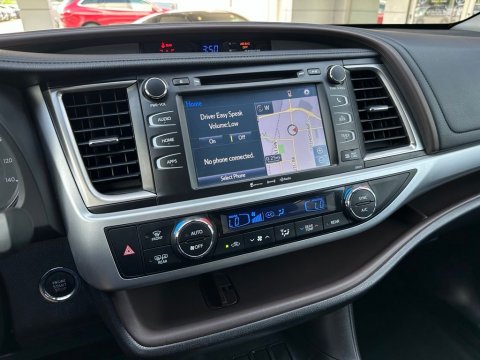 Pre-Owned Ooh La La Rouge Mica 2017 Toyota Highlander XLE FWD - photo 25 - Stock #260928A