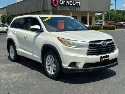 Blizzard Pearl 2015 Toyota Highlander LE FWD for sale in Paris, TX - Stock #X2492
