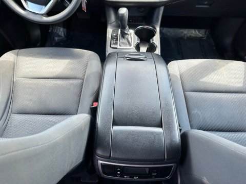 Pre-Owned Blizzard Pearl 2015 Toyota Highlander LE FWD - photo 23 - Stock #X2492