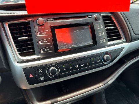 Pre-Owned Blizzard Pearl 2015 Toyota Highlander LE FWD - photo 26 - Stock #X2492
